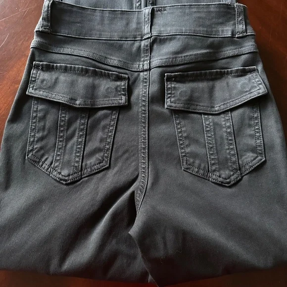 SPANX Black Ankle Cargo Leggings - Picture 10 of 16